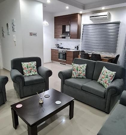 Oytam Apt Nikosia Exterior foto