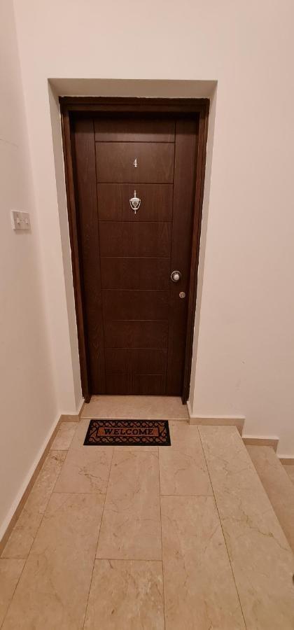 Oytam Apt Nikosia Exterior foto